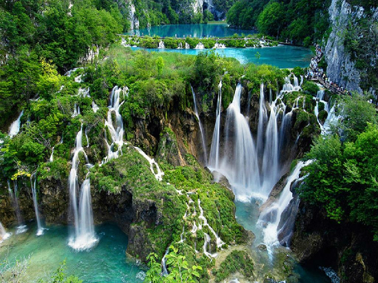 new_Plitvice-Lakes-National-Park-Croatia