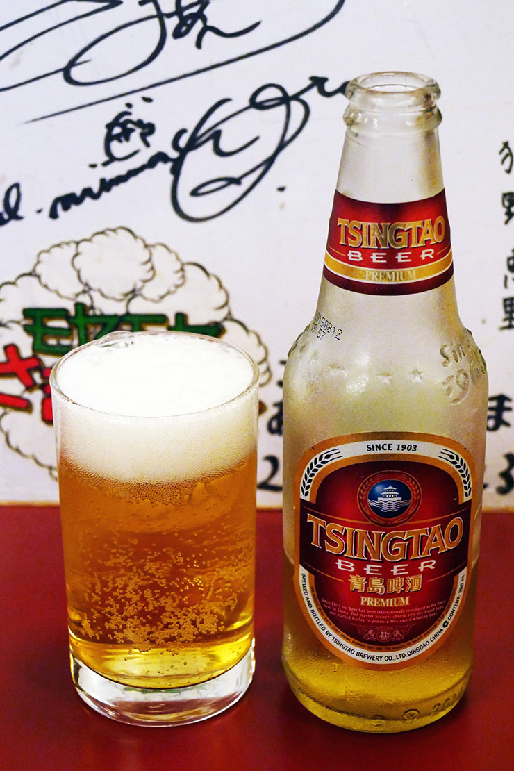 料理の達人が教える「青島ビールをもっと美味しく飲む方法」