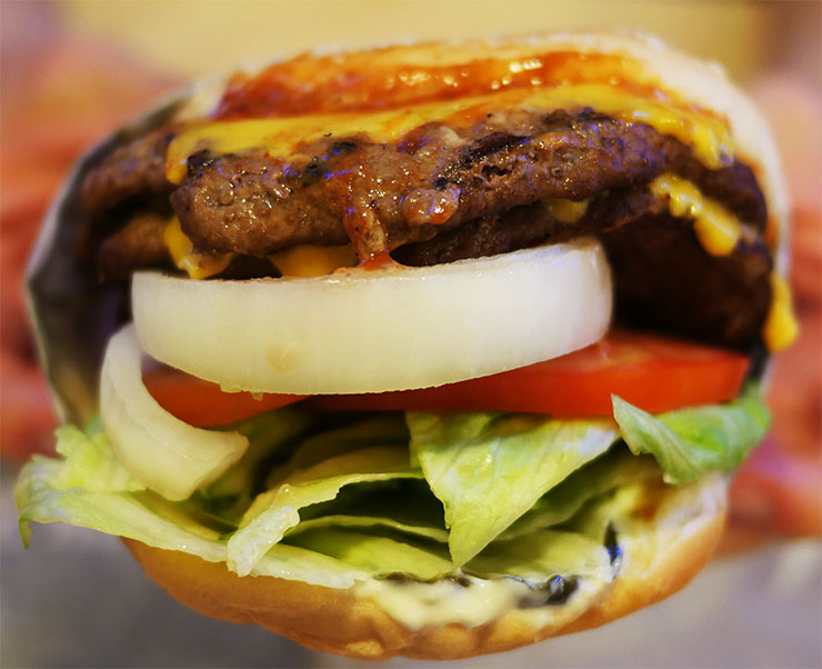 北米ハンバーガーチェーンがタイで大人気！ 日本には2015年秋にオープン予定
