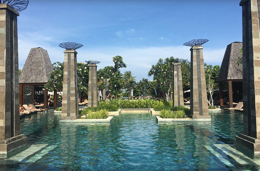 絶対に絶対に一生に一度は泊まりたいインドネシアの「アコーホテルズ」系列リゾート！ バリ島だから実現できた快適ホテル