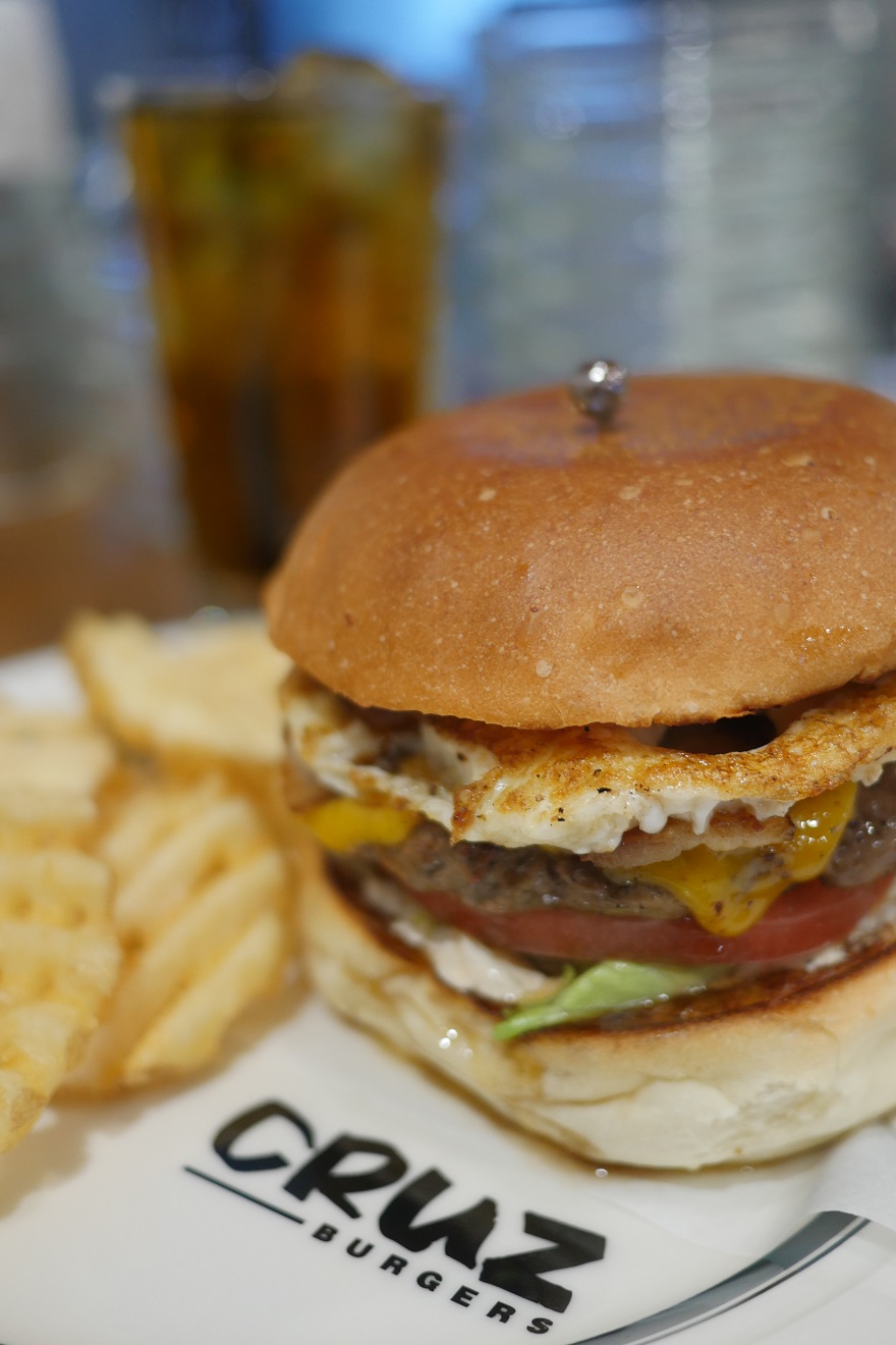cruz-burgers2