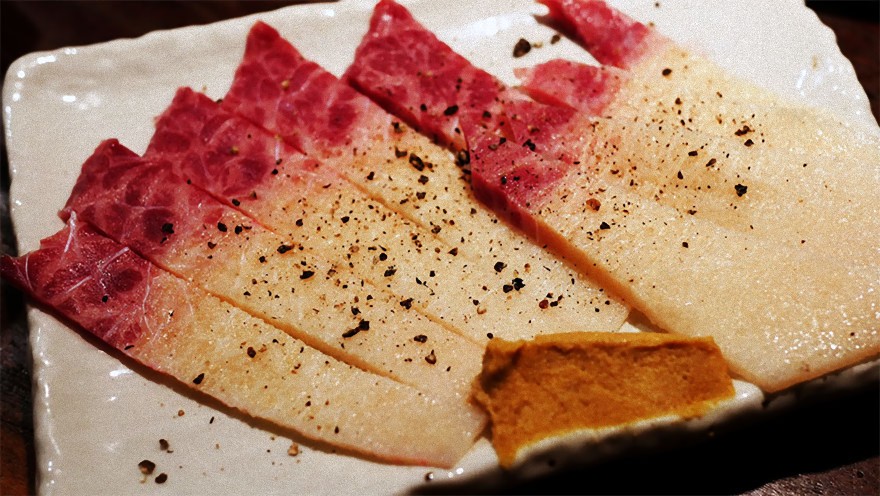 とりあえず鯨ベーコンを食べなければいけない / 居酒屋しんぽ