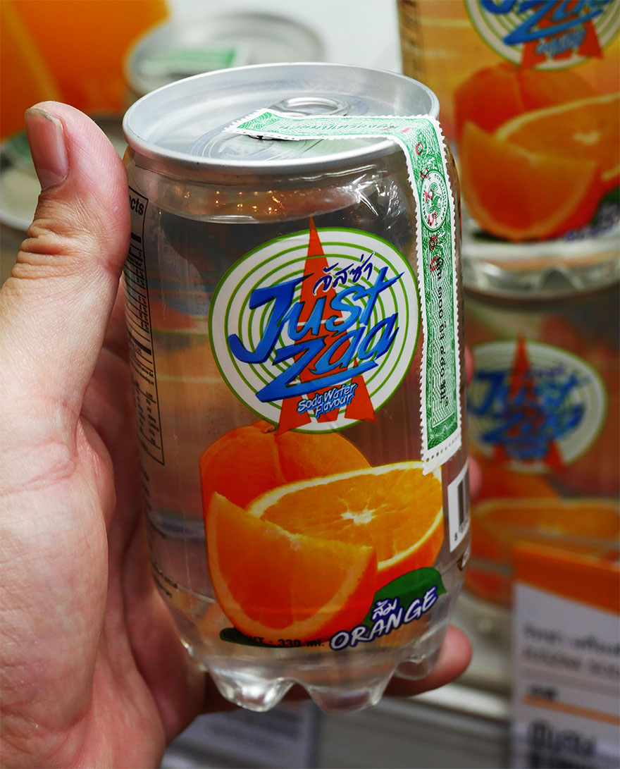 【画期的】世にも珍しい「透明な缶ジュース」が大人気 / 透明なのに金属製