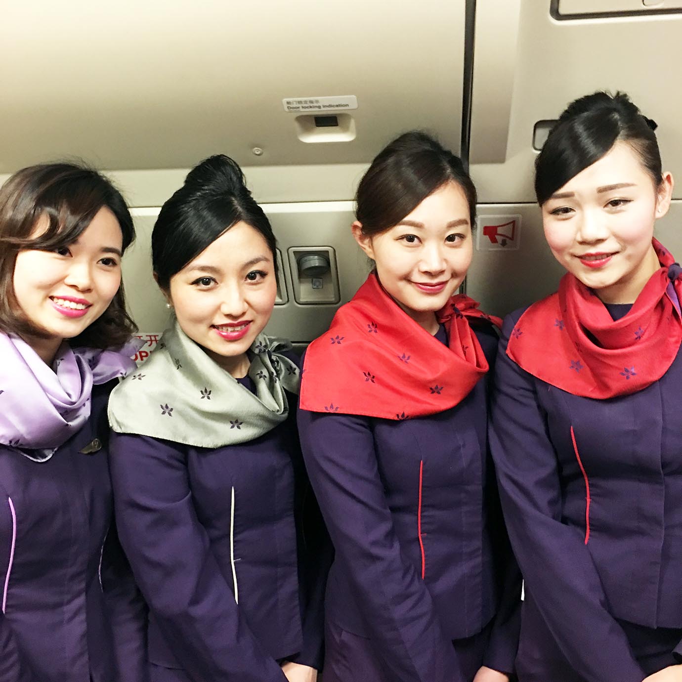 【魅惑の香港旅】香港航空のビジネスクラスのプレミア感に感動 / VIPラウンジは癒やしとグルメ空間
