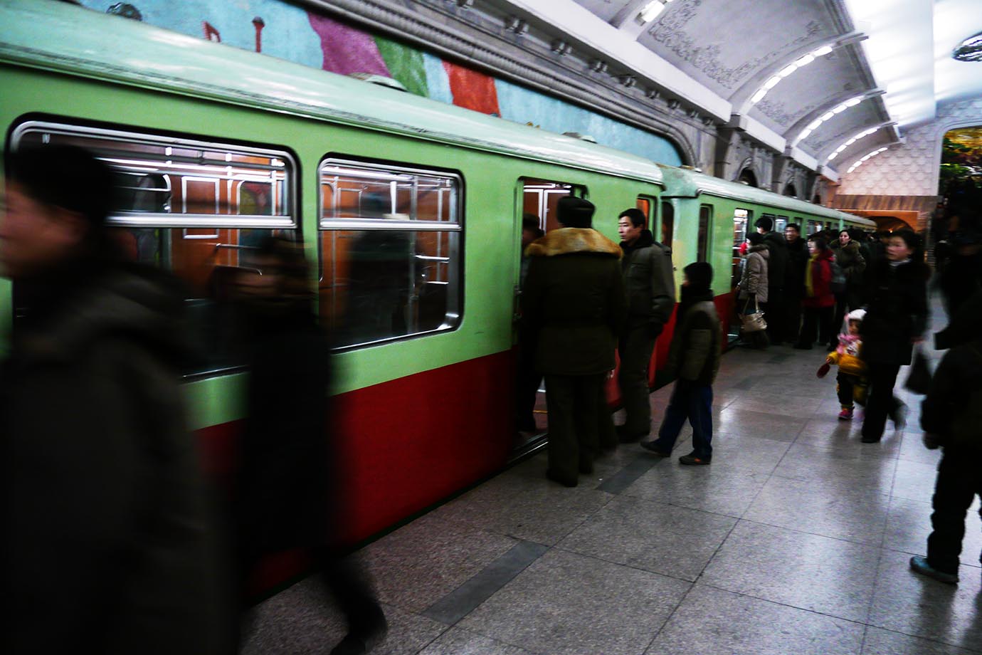 north-korean-subway6