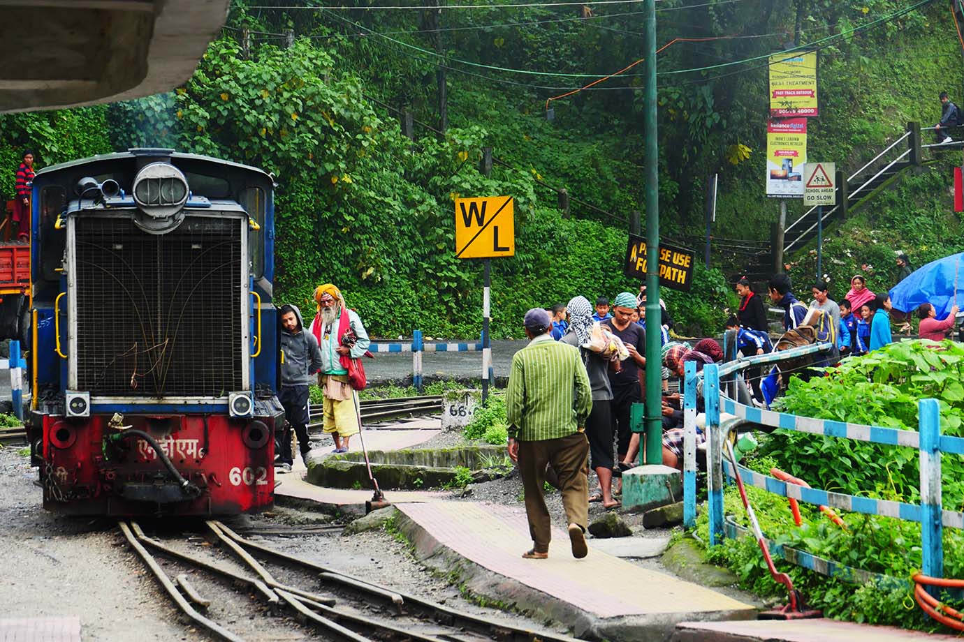 ride-darjeeling-railway-india28