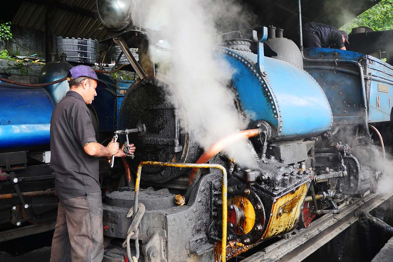 ride-darjeeling-railway-india35