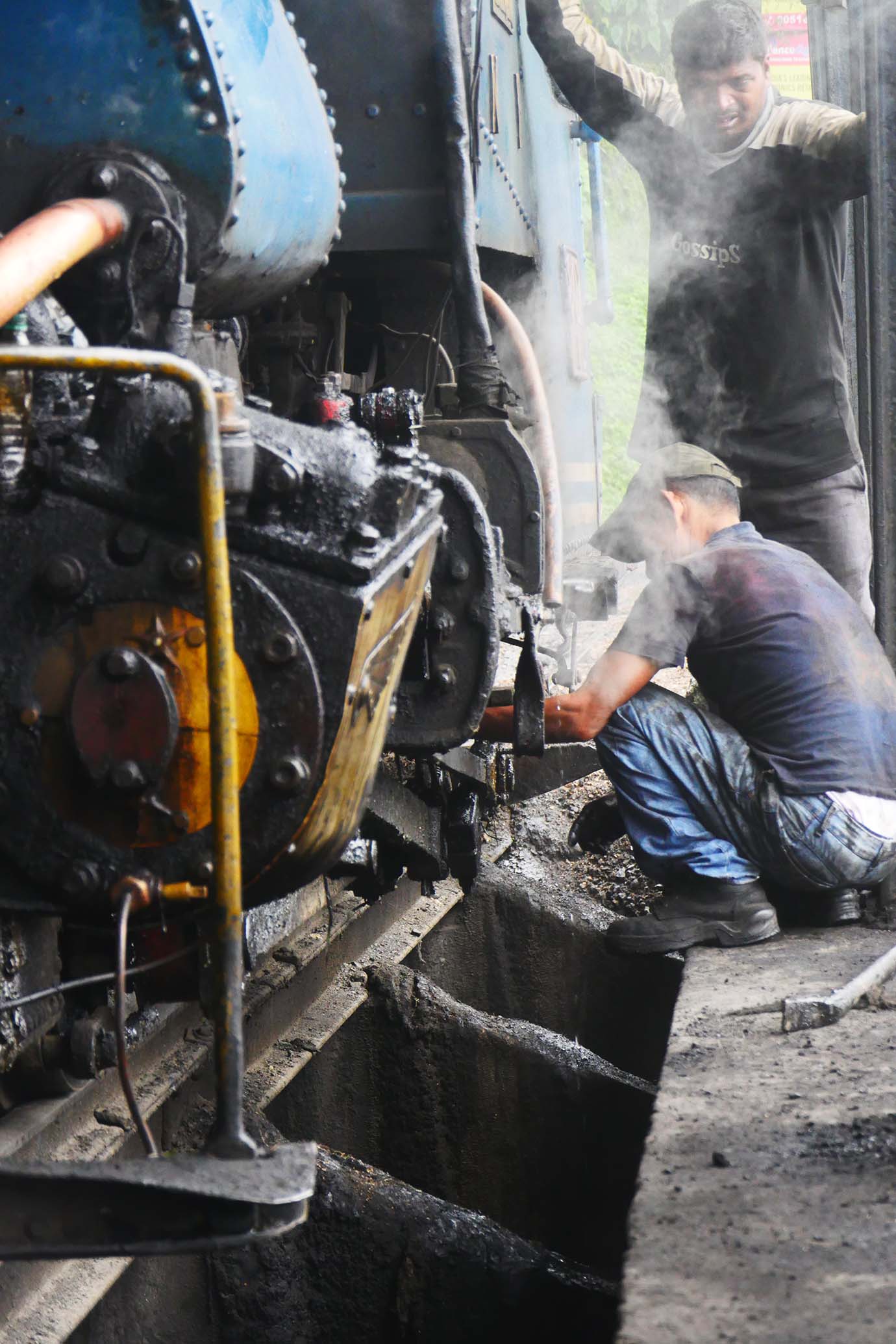 ride-darjeeling-railway-india36
