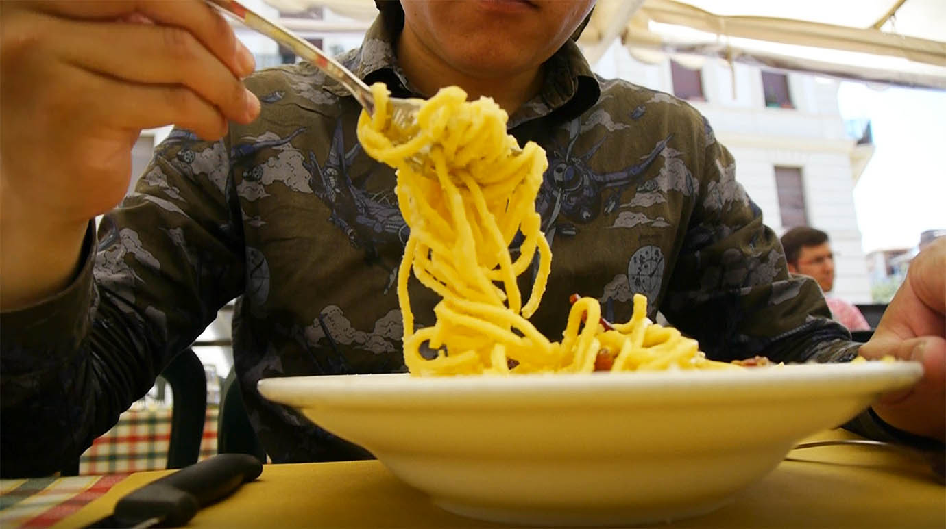 【最強グルメ】イタリアで一番ウマかった3つのパスタ「カチョエペペ」「グリシア」「カルボナーラ」食べよ / 日本でも簡単レシピで作れる
